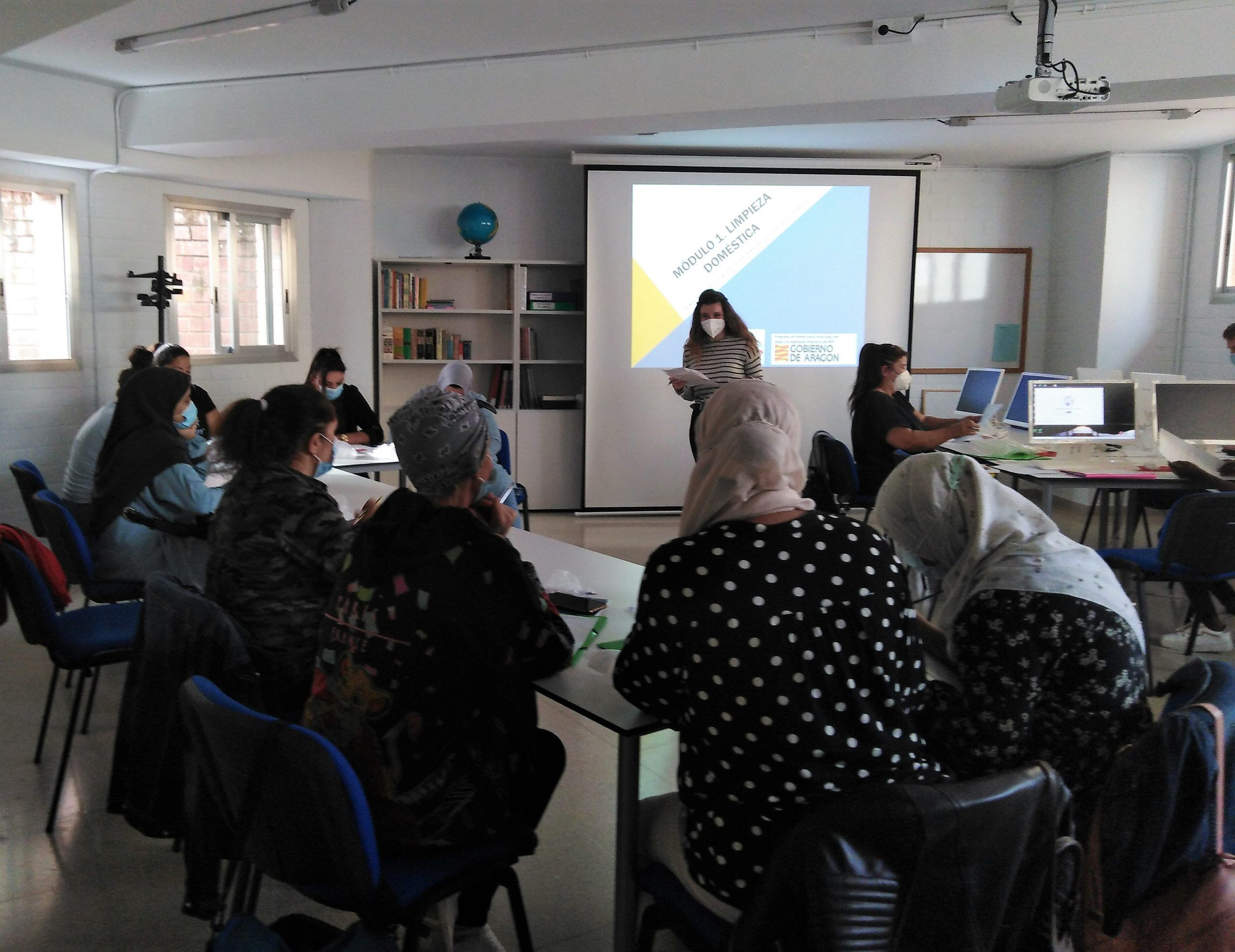 FINAL DE CURSO LIMPIEZA DOMESTICA, EDIFICIOS Y LOCALES, Y ELECTRICIDAD BÁSICA